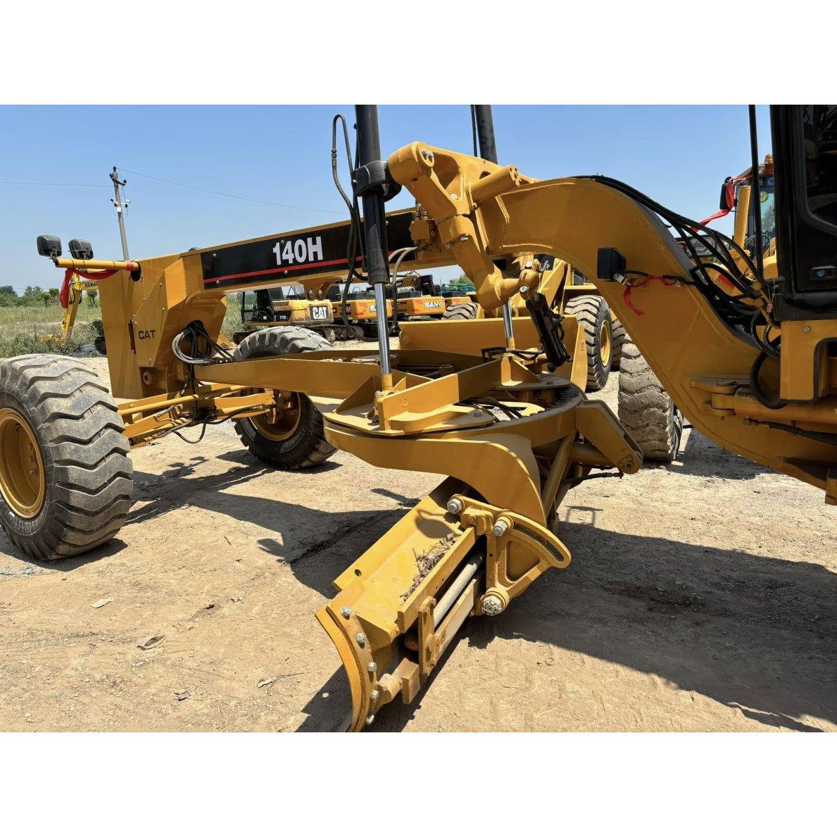 รถเกรดเดอร์ Cat140H