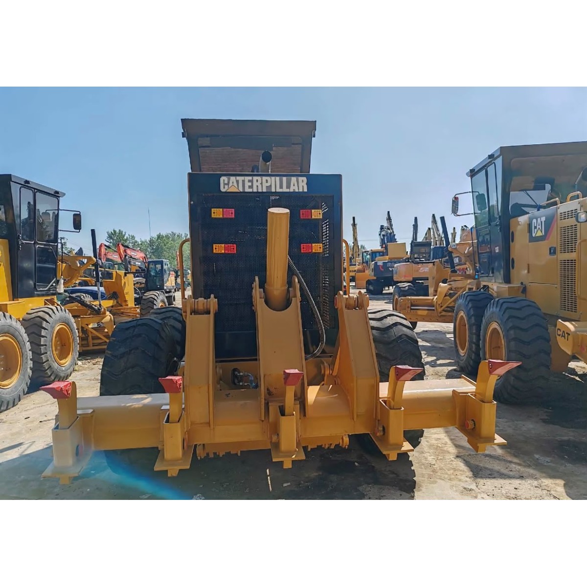 รถเกรดเดอร์ Cat140G Caterpillar