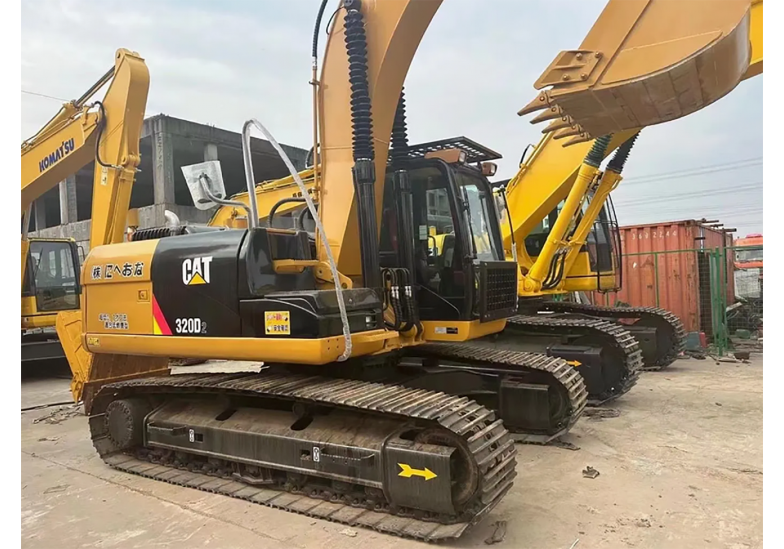 รถชุด CAT รุ่น 320D2