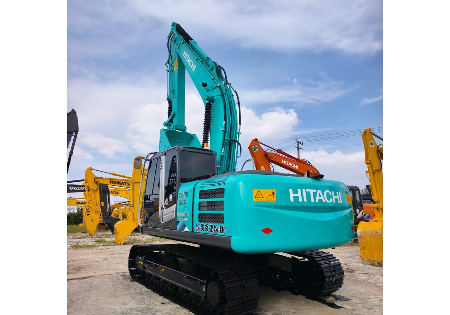 รถแม็คโคร Hitachi ZX200
