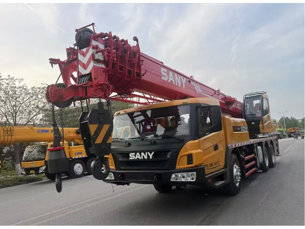 รถเครน XCMG 200 Ton Crane
