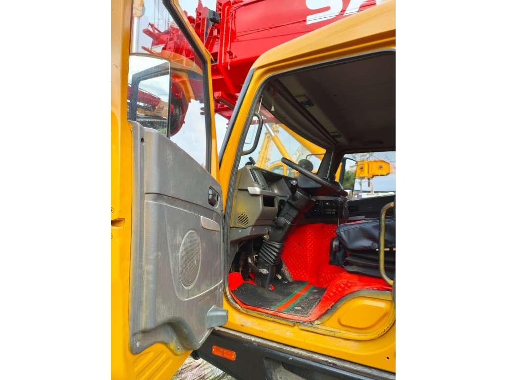 รถเครน SANY STC250 ขนาด 25 ตัน ราคา